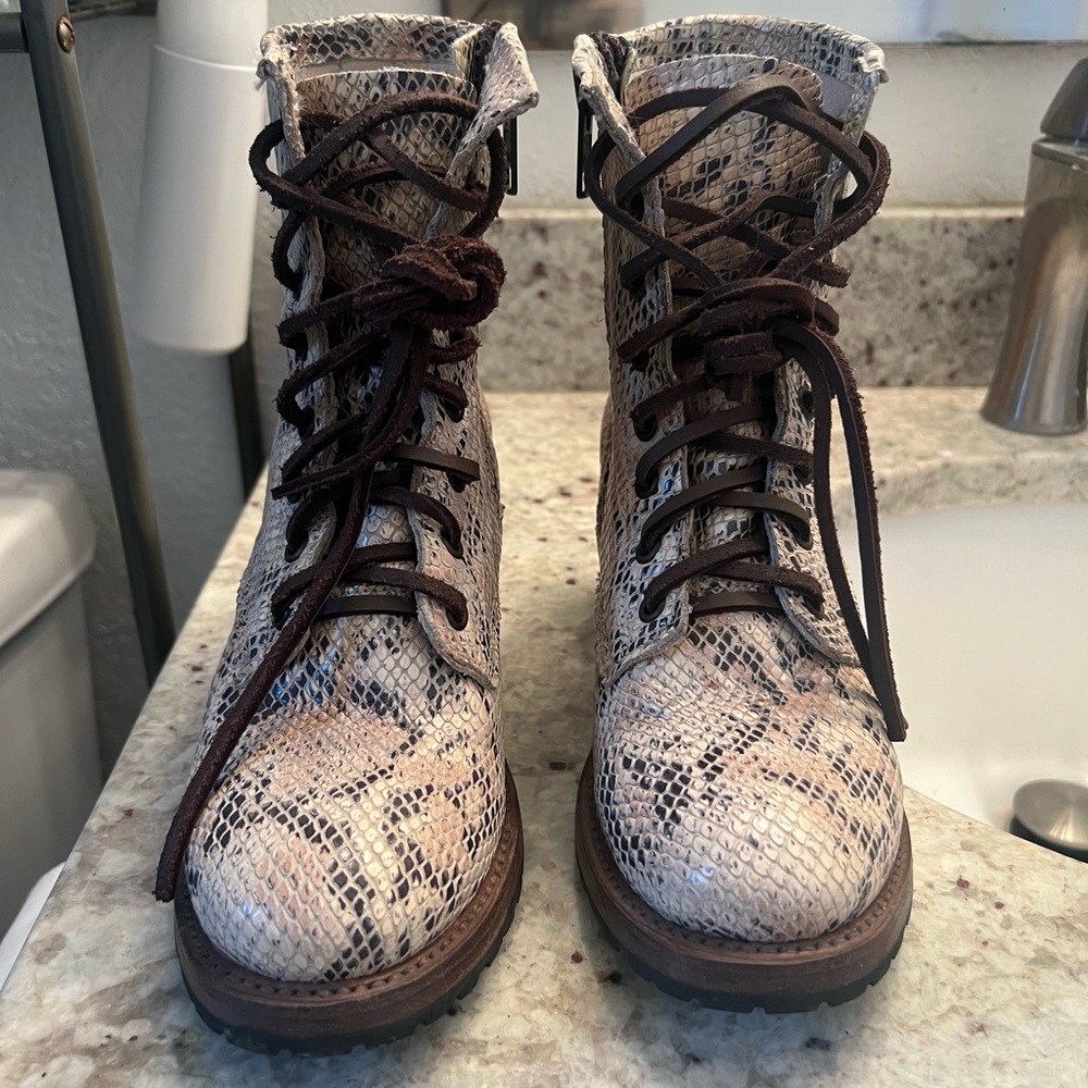 **SOLD**  Freebird White Snake Multi Cavalier